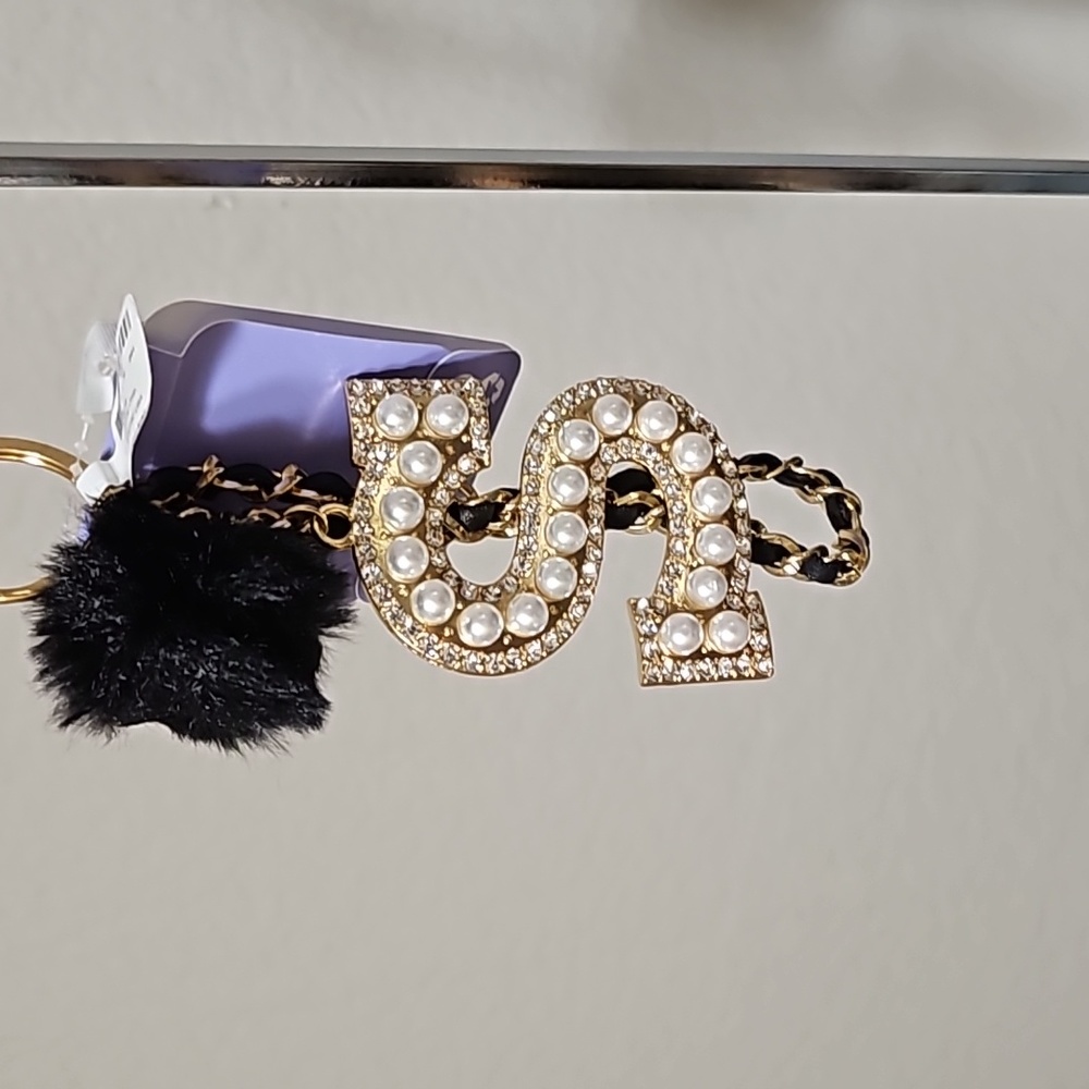 S Bag Charm / Key Ring